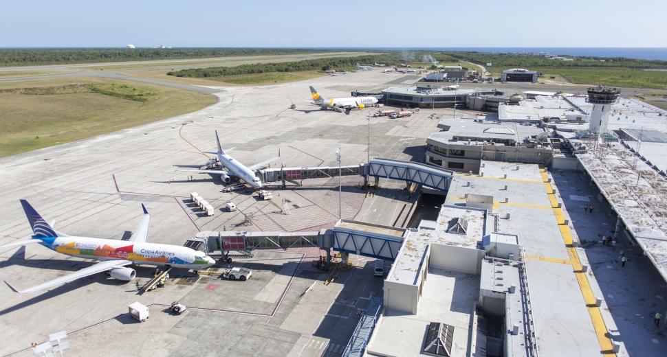 Les équipes locales des 6 aéroports de République Dominicaine travaillent en étroite collaboration avec l'équipe marketing aéronautique du siège, et profitent ainsi de son expérience et de son réseau international.